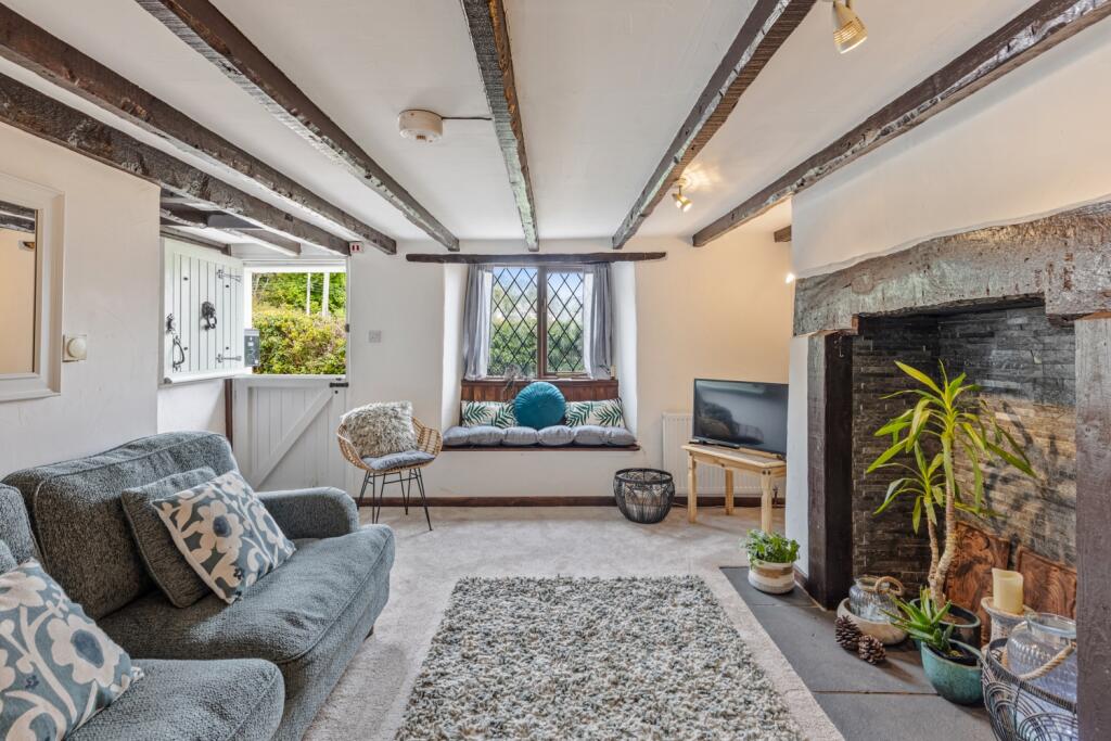 A12 - 393 Totnes Road Paignton - 250425