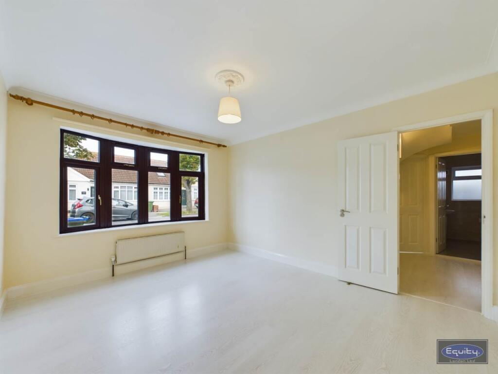 Bedroom Two (2)