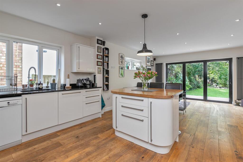 79BeechwoodAve-12 - Copy.jpg