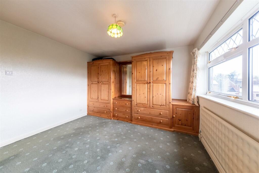 2 St Michaels Close-017.jpg