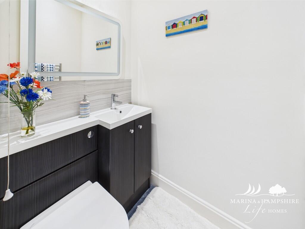 CAM03691G0-PR0056...