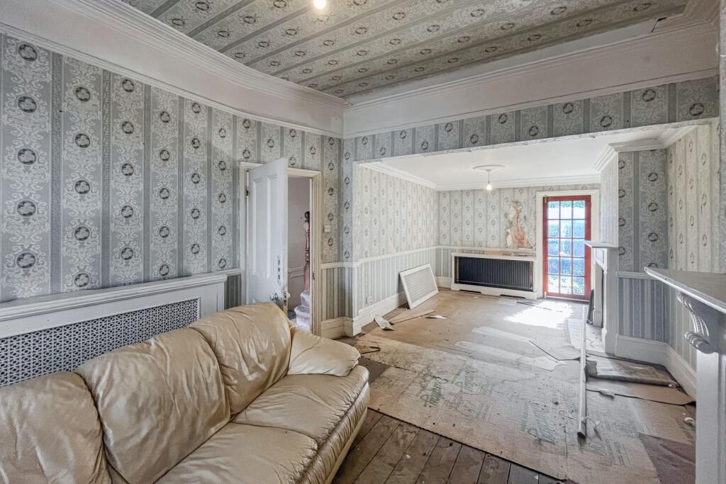 56 Englewood Road, Clapham South, London SW12 9NY