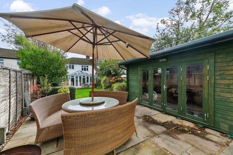 Garden Room &amp; Patio