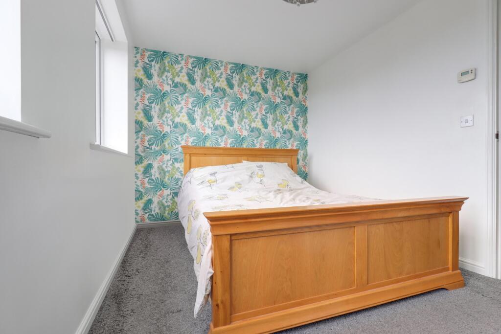 12 Rob Hammond EweMove Pontefract