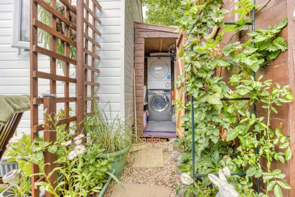 Ewemove Taunton Haygrove (1)