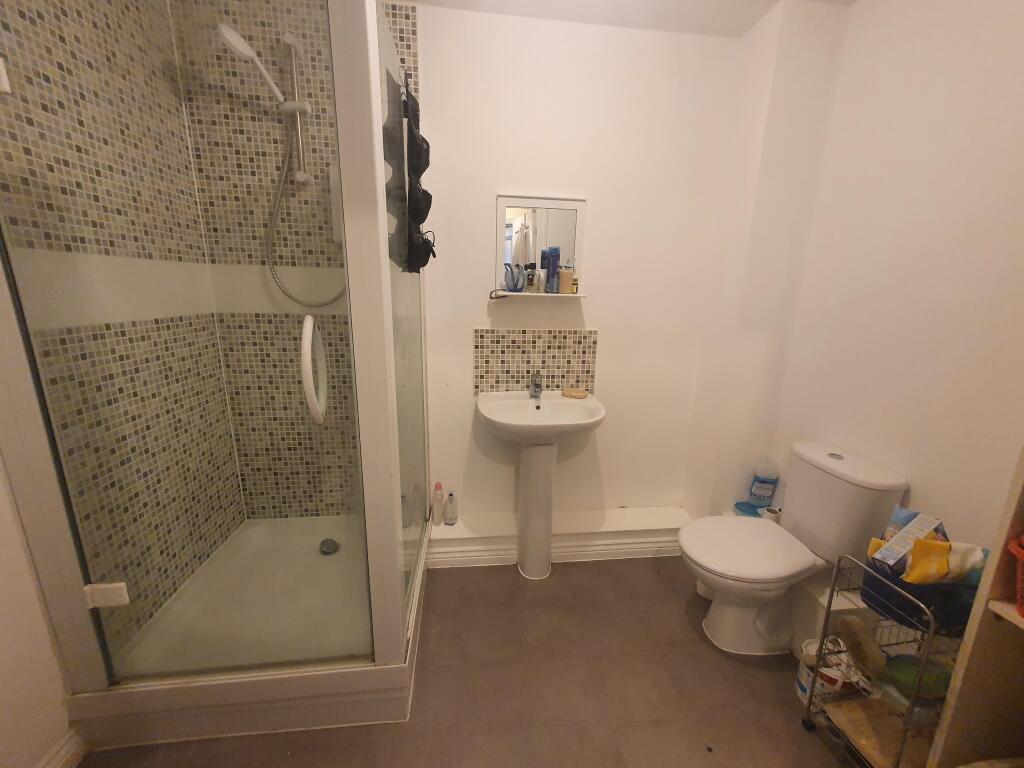 En-suite Bathroom