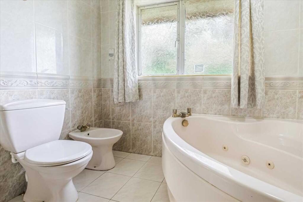 Bathroom (1)