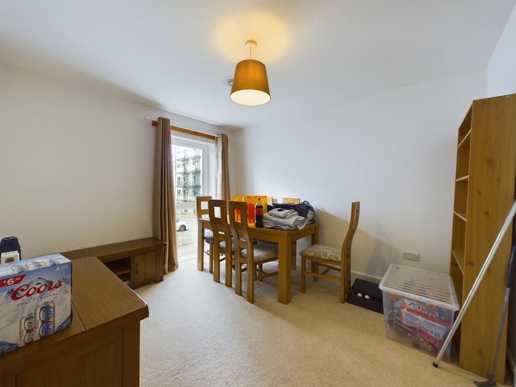 CAM03974G0-PR0041...