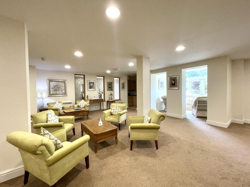 Owners Lounge
