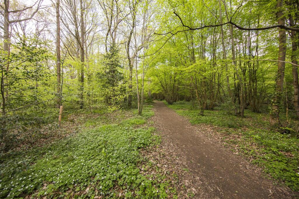 Access to Trosley Park