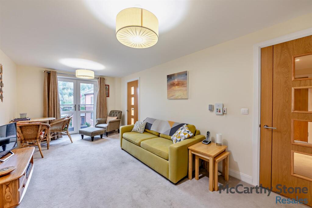 8668352-interior15-800.jpg
