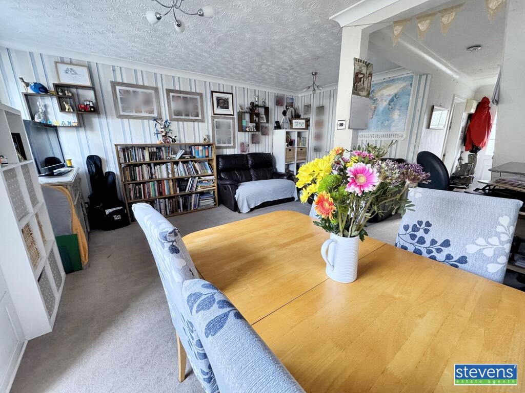 image00014_blurred (7)