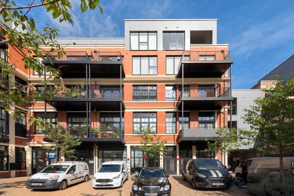 Pearl Building F25, 