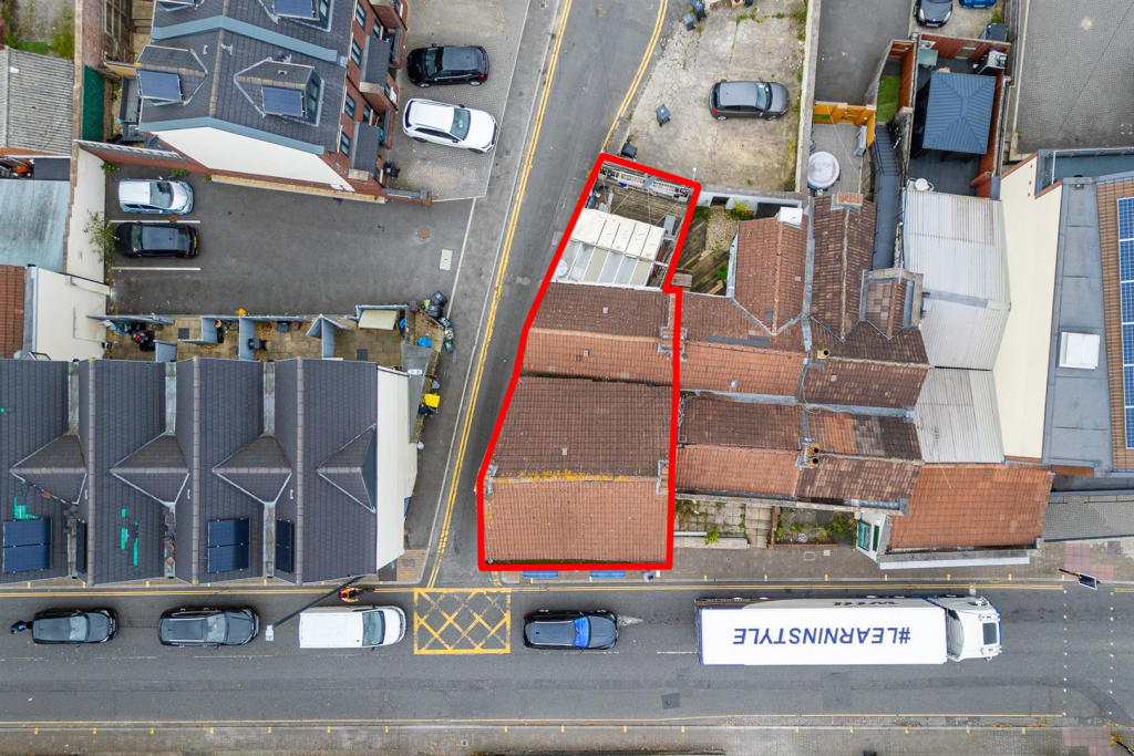 361 Two Mile Hill Road, Kingswood, Bristol BS15 1A