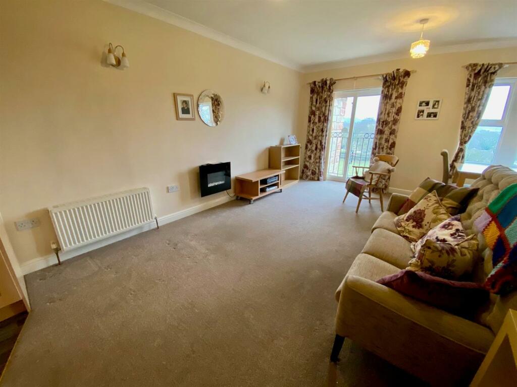 autumn heights 29 lounge.jpg