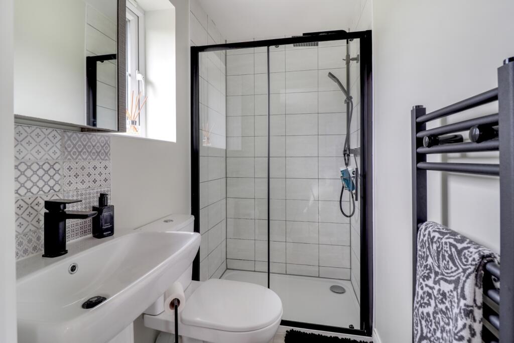 En-suite to Bedroom One 