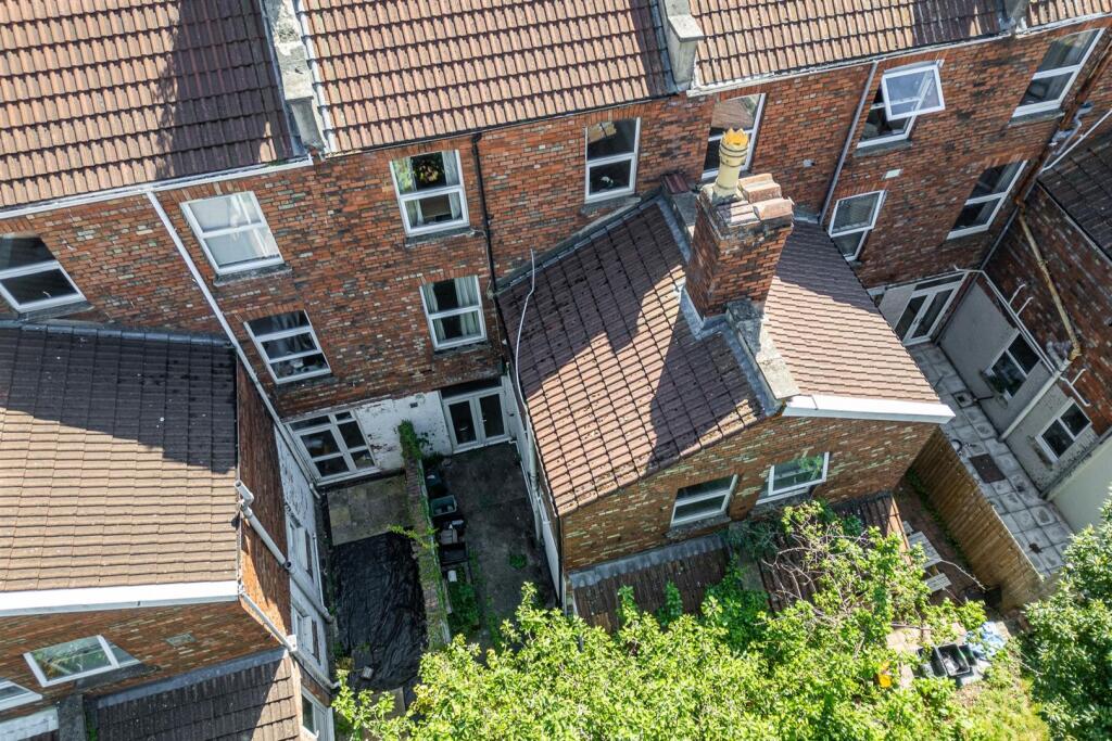 9 Christina Terrace, Hotwells, Bristol BS8 4QB | P