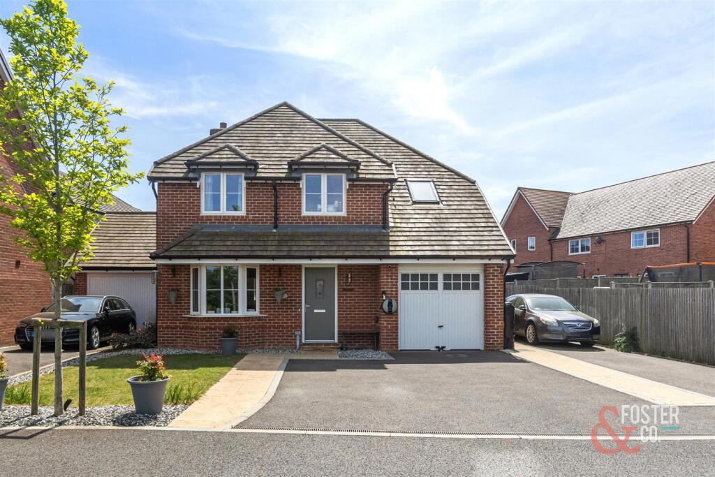 Fletcher Way 19-001.jpg