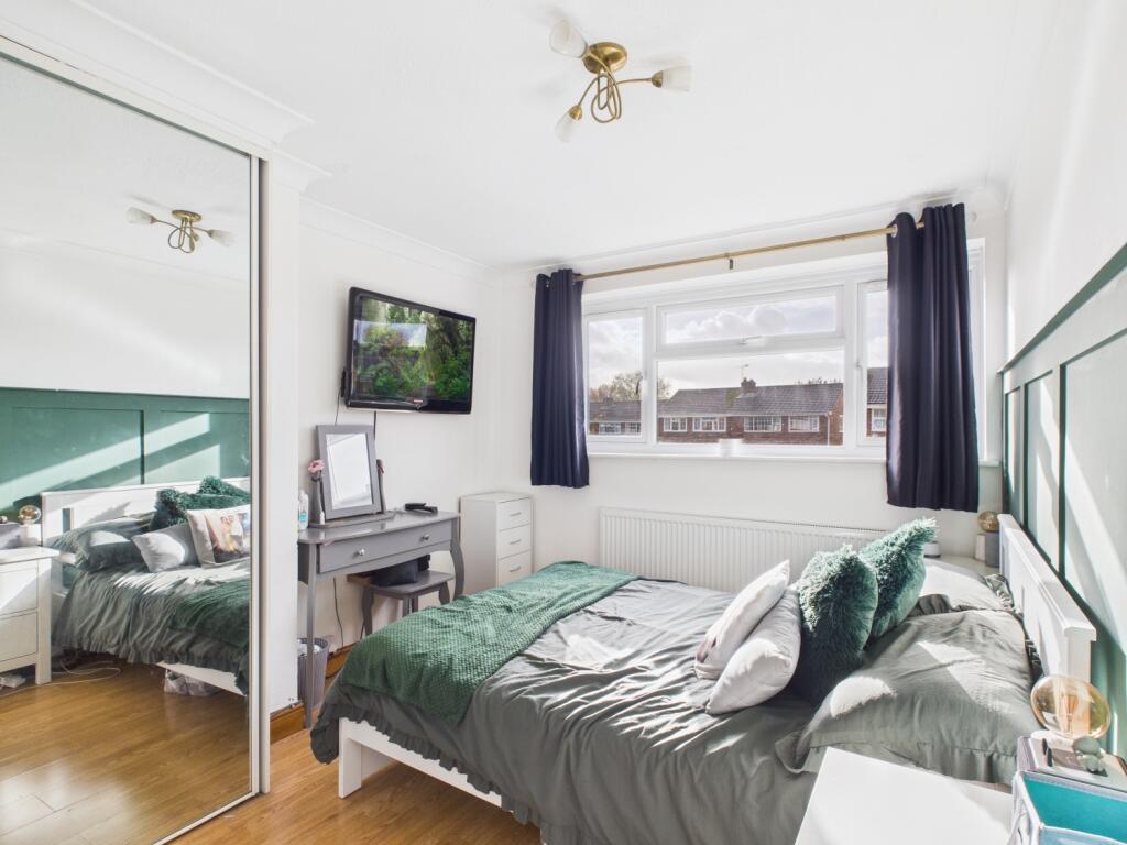 CAM02023G0-PR0179-STILL008