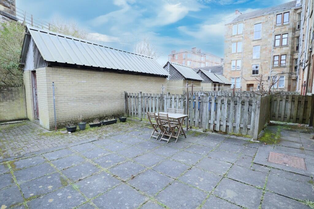 Rear court