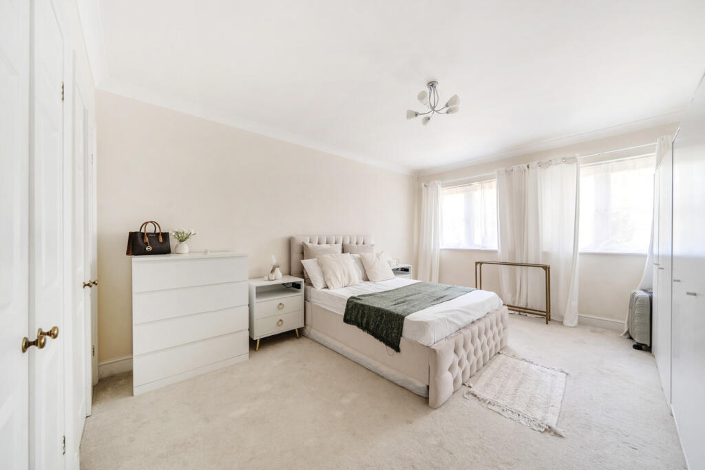 1321195-21-686cfb...