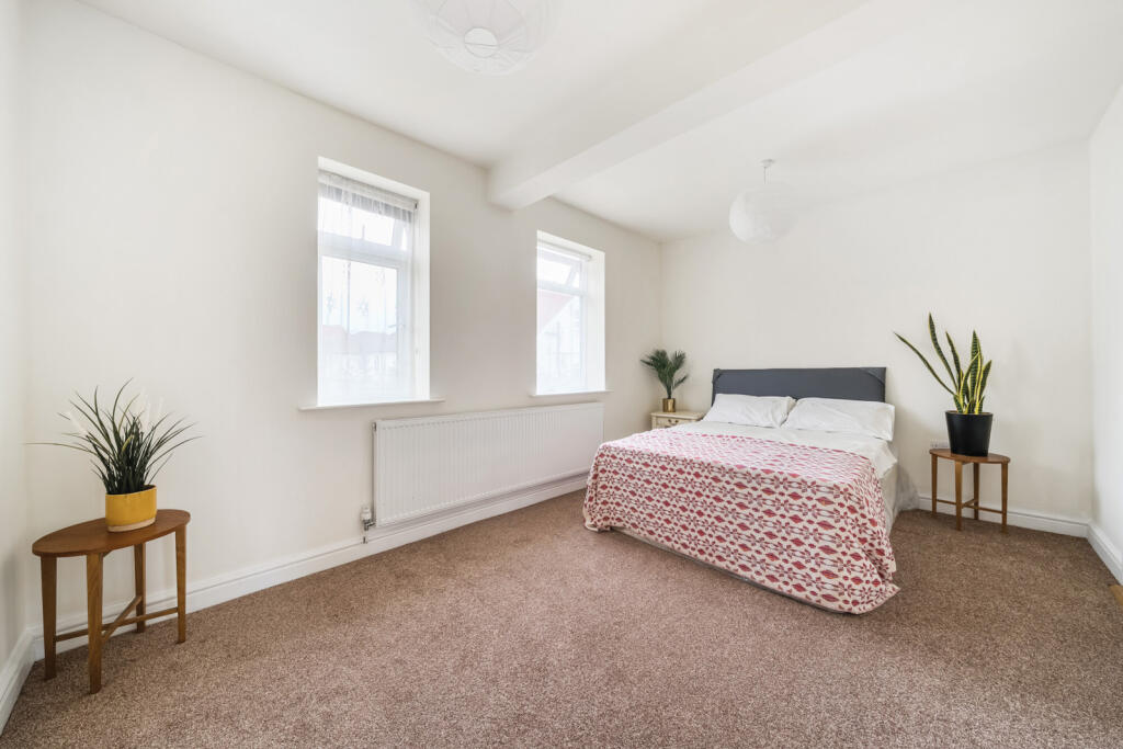 1325066-8-6879012...