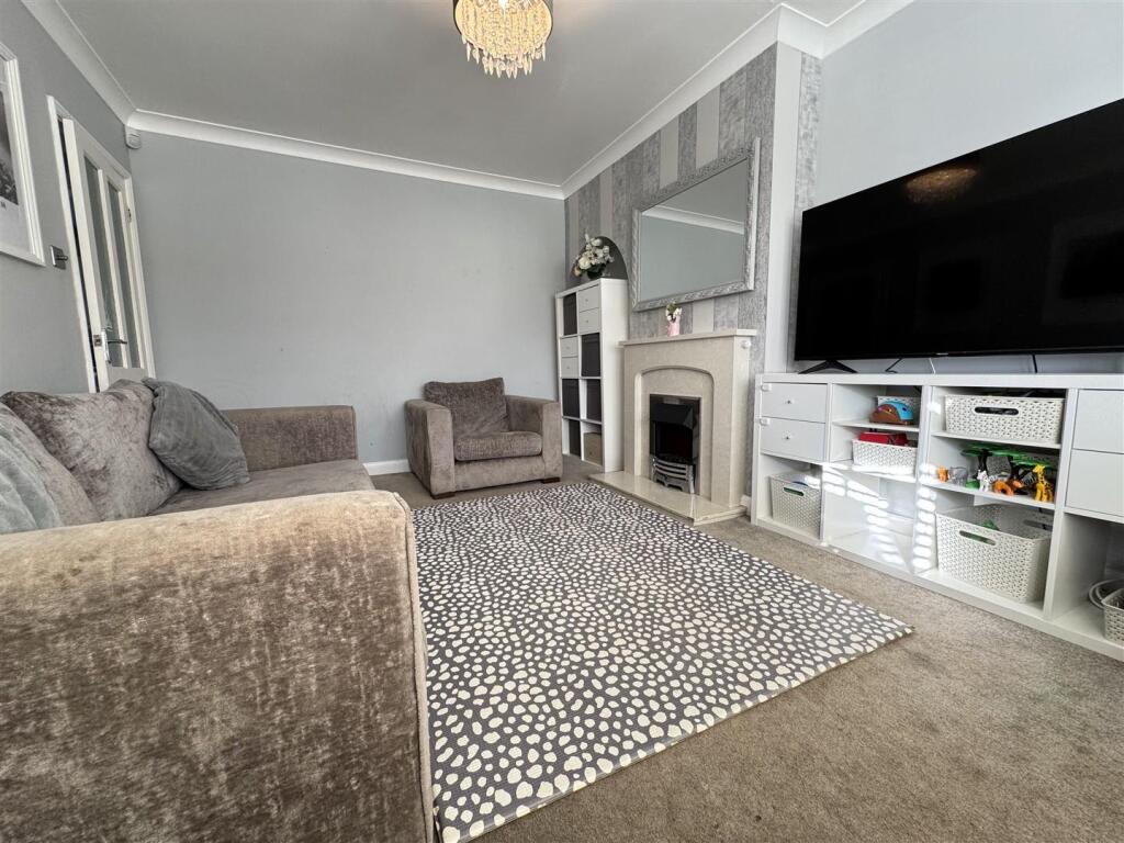 IMG_1725 (Large).JPG