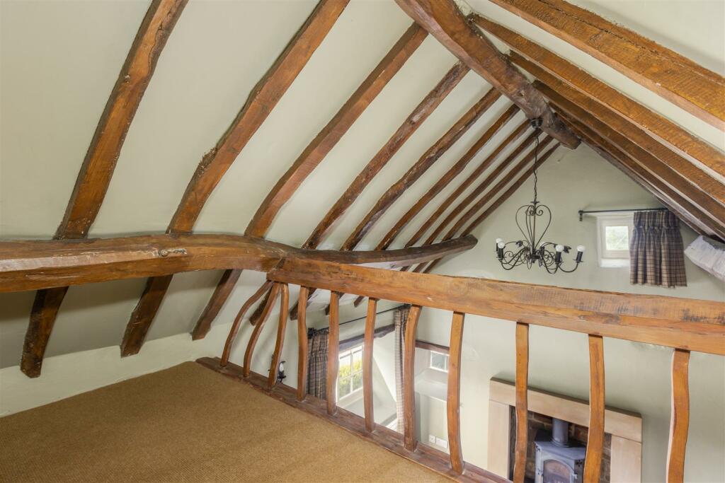 Black Eagle Cottage Gallery.jpg