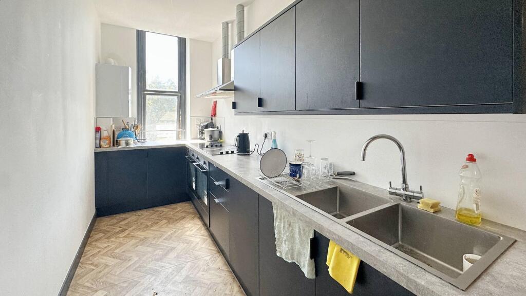 r8zWeU6U1UaQYdMt4UnOgw