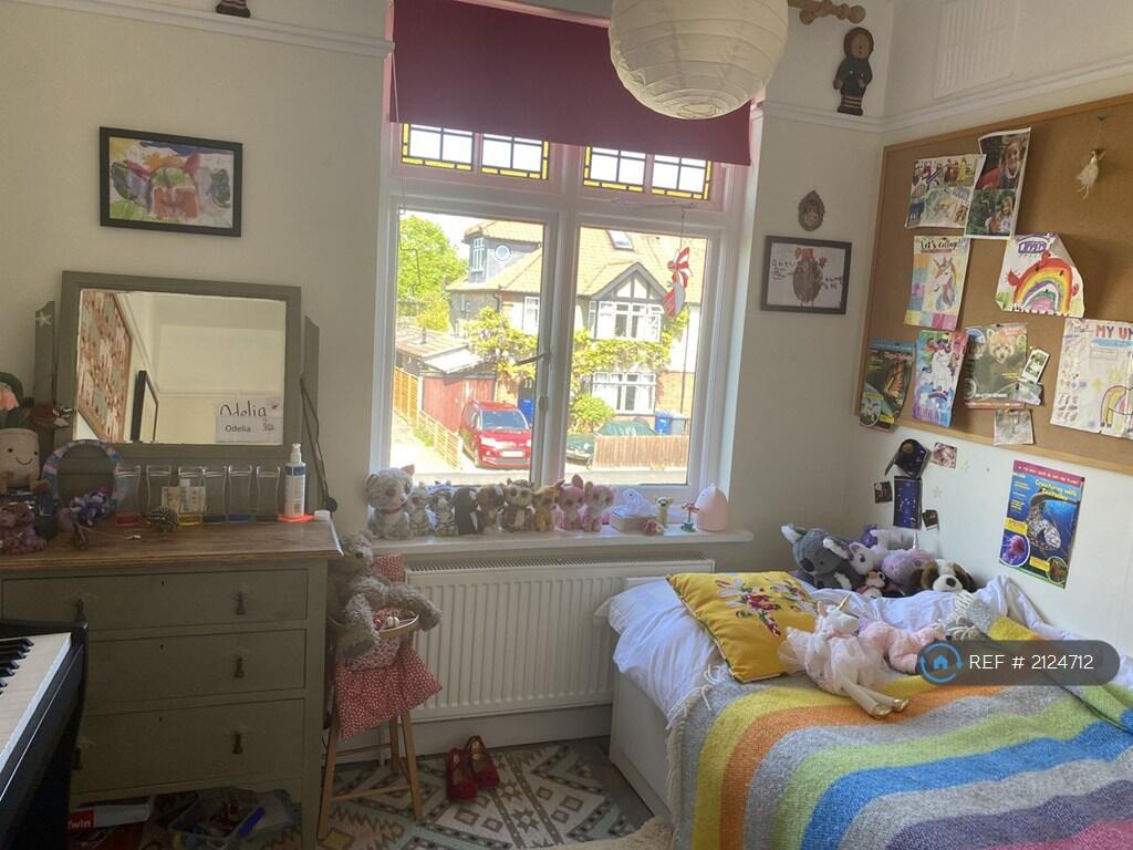 Bedroom 3 ( Before )