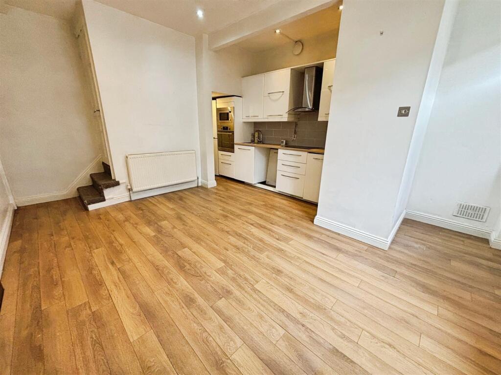 Kitchen/Living Room