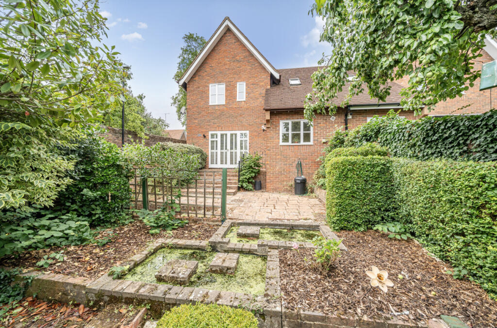 1328796-3-687fb6b...