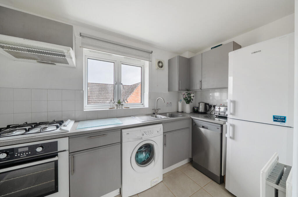 1320440-5-6867881...