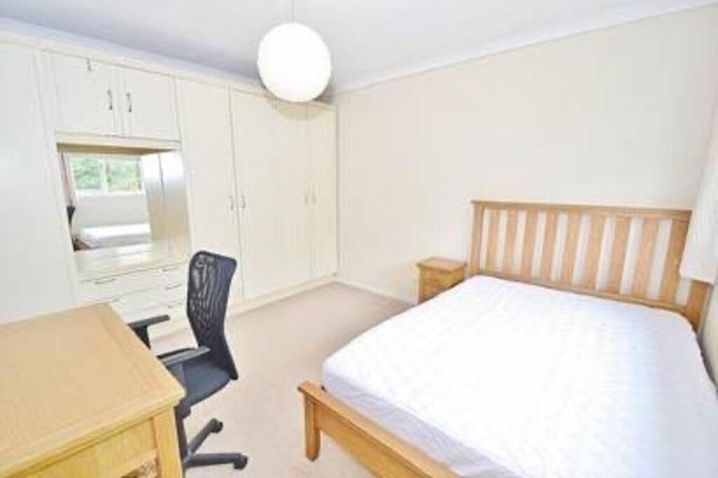 Room1