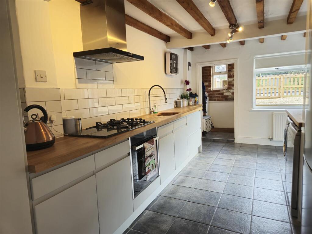 Fitted Kitchen
