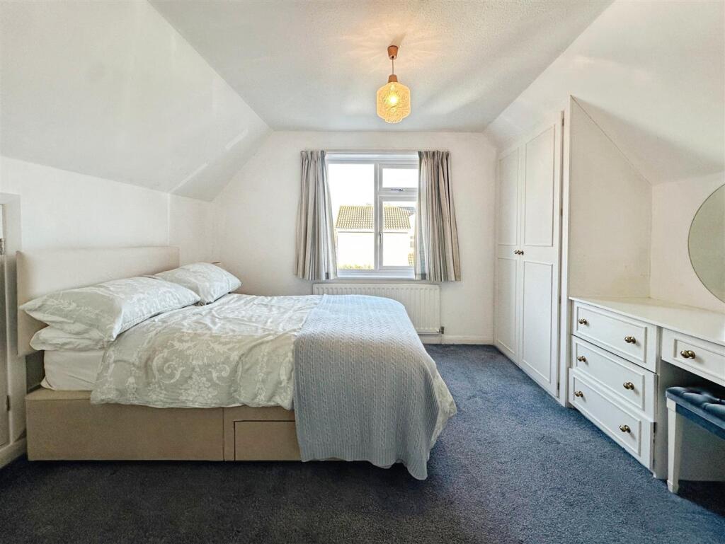 d32abd8d--4F20-874F-DEF8C2F805DB-63371-00002B9BFEE