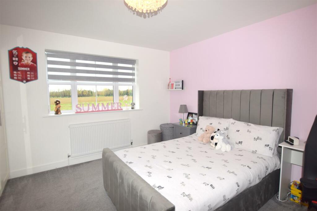 BEDROOM 3 (REAR)