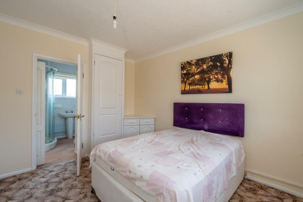 Bedroom - Photo 1.jpg