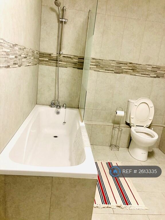 Family Bathroom Nr 2
