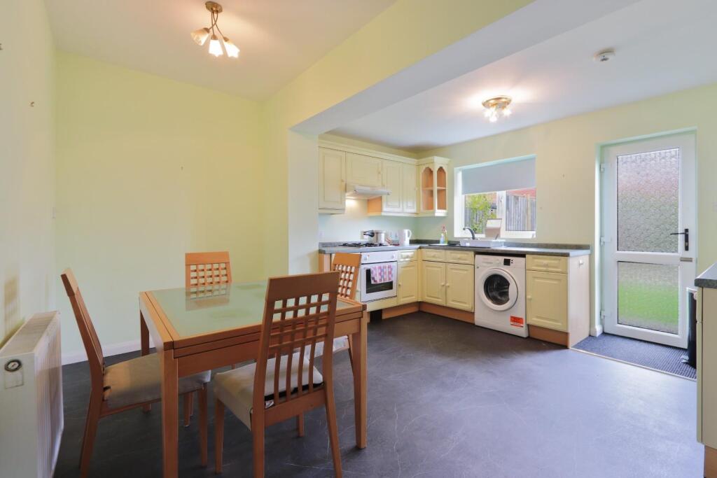 KITCHEN DINER