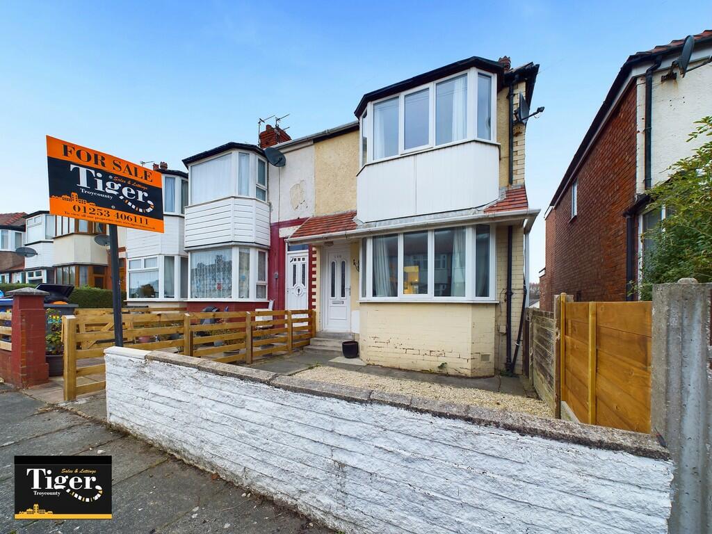 CAM02176G0-PR0399...