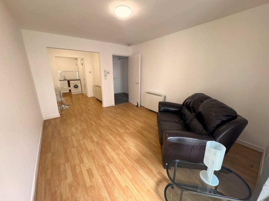 Lounge 2