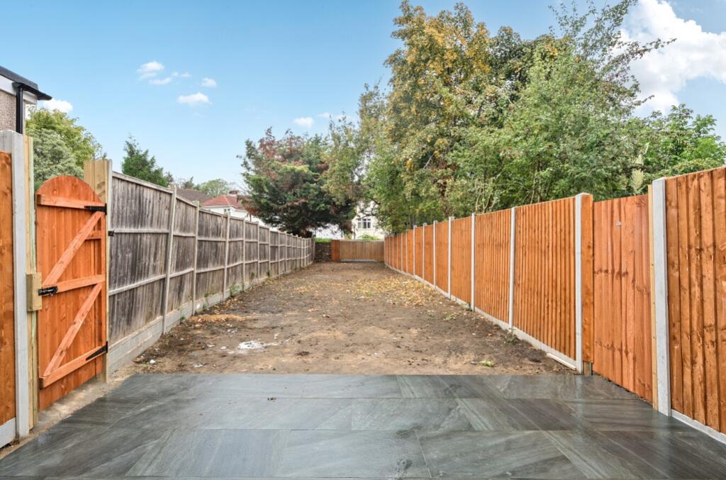 1364184-4-68e645319f631