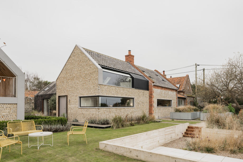 243442 - Seven Whistlers, Salthouse-84.jpg