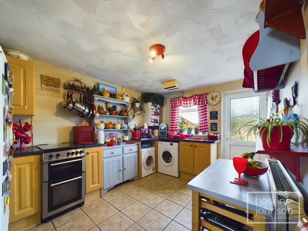 Kitchen/Breakfast Room