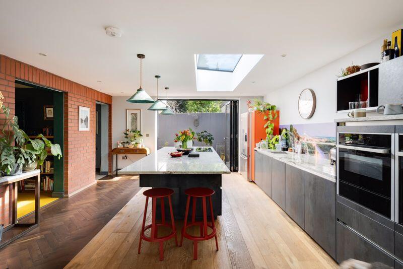 Kitchen/Breakfast Area