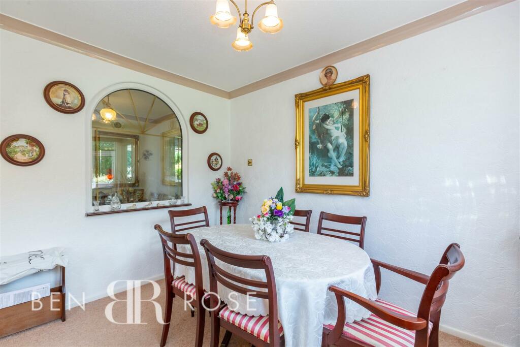 Lounge/Diner