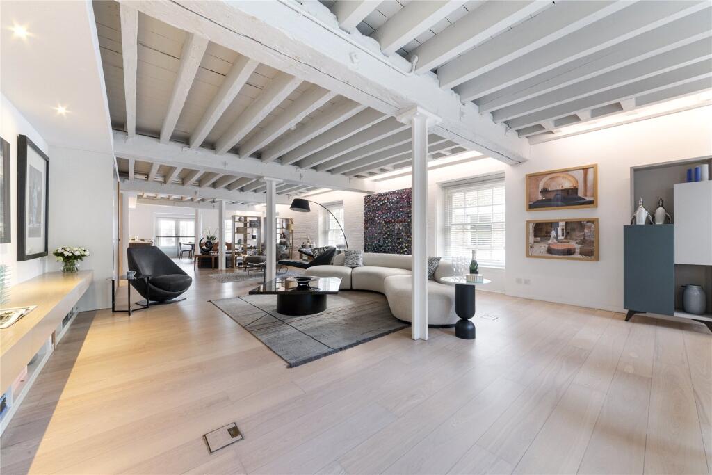 Kitchen/Reception