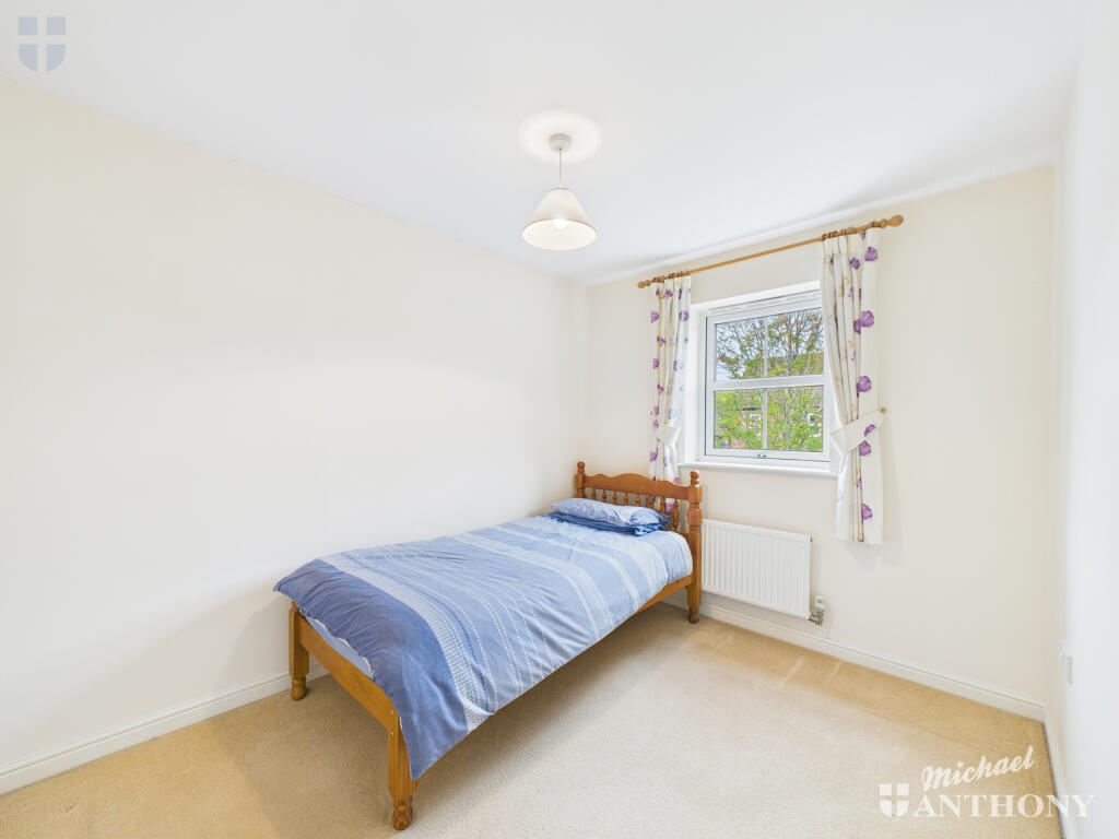 CAM03218G0-PR0791-STILL008