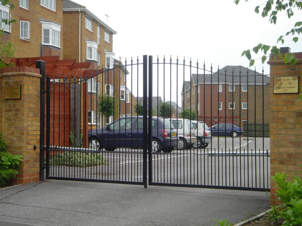 peter candlerway 73 - gates.jpg